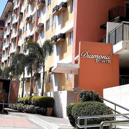 Lancris Residences 2 Bedroom Entire Apartment Near Airport With Pool Paranaque City 외부 사진